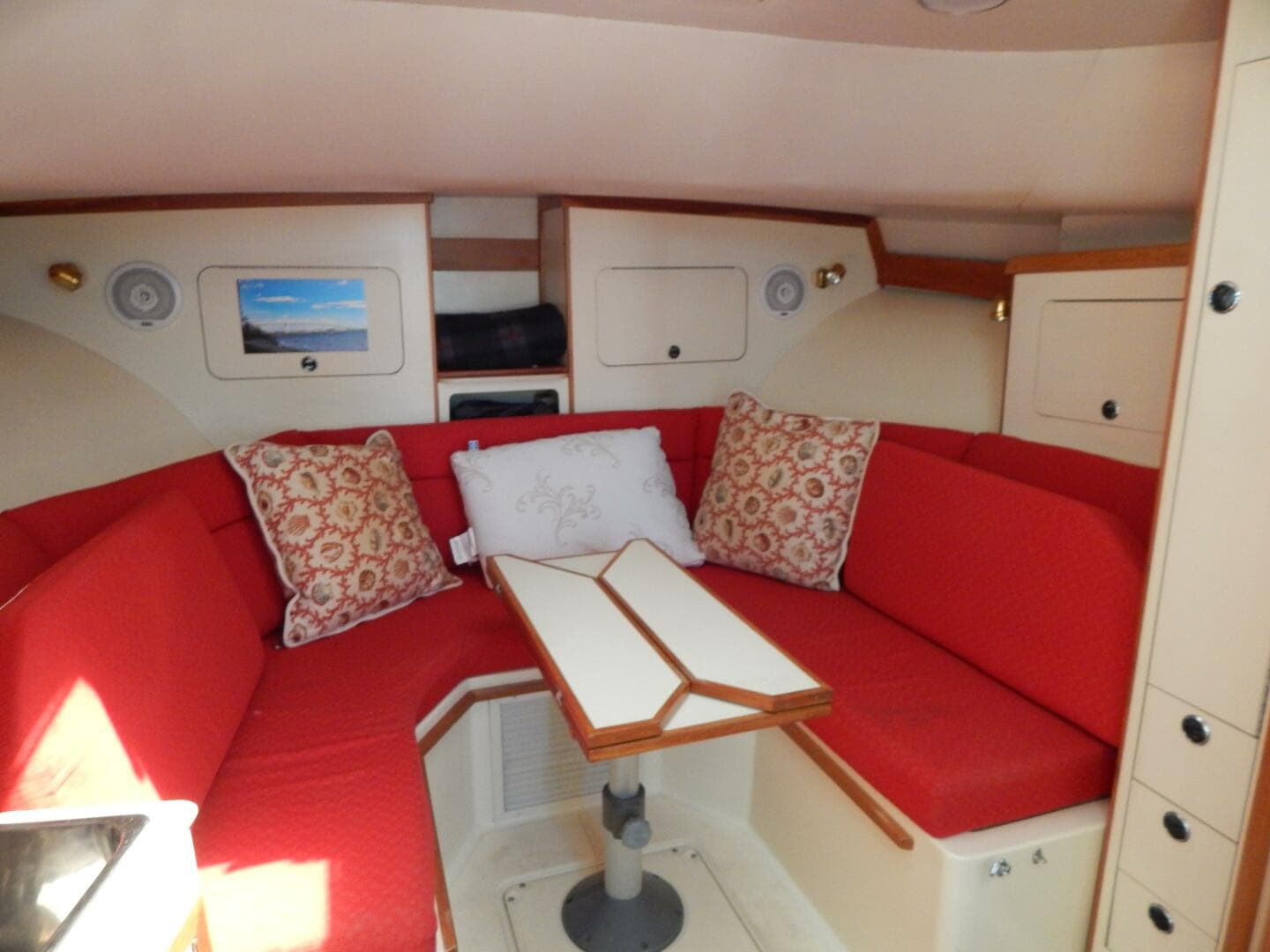 1999 Albin 31 Tournament Express