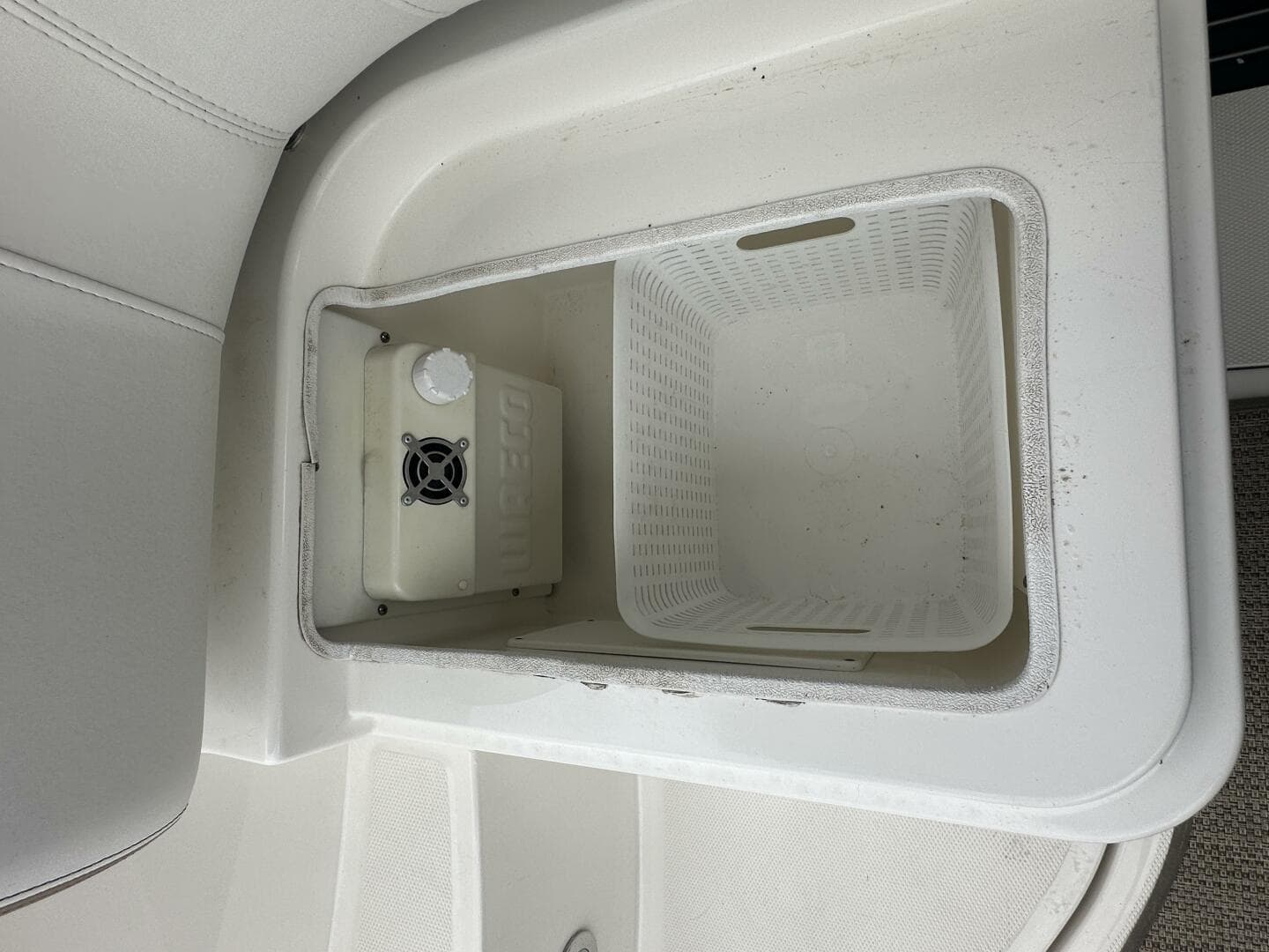 2018 Sea Ray Sundancer 400