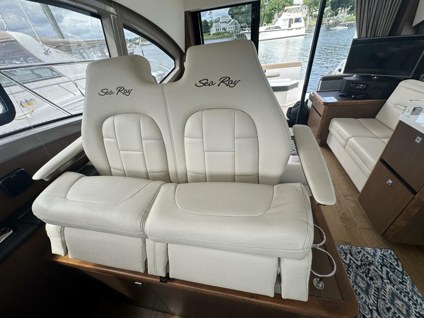 2018 Sea Ray Sundancer 400