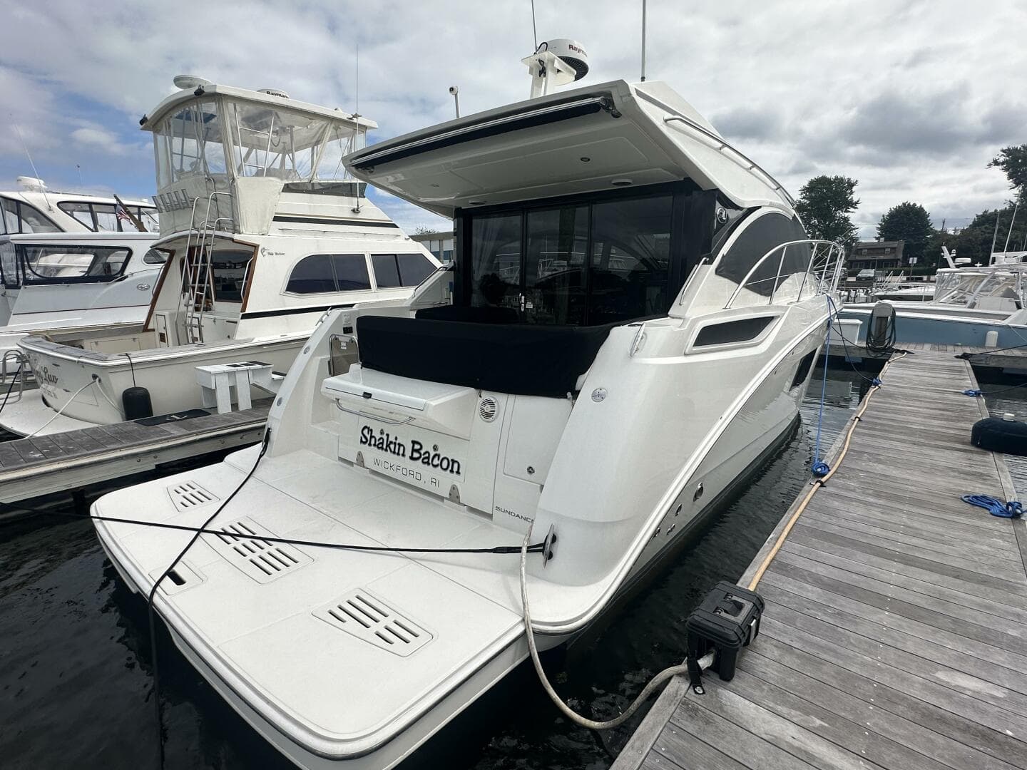 2018 Sea Ray Sundancer 400