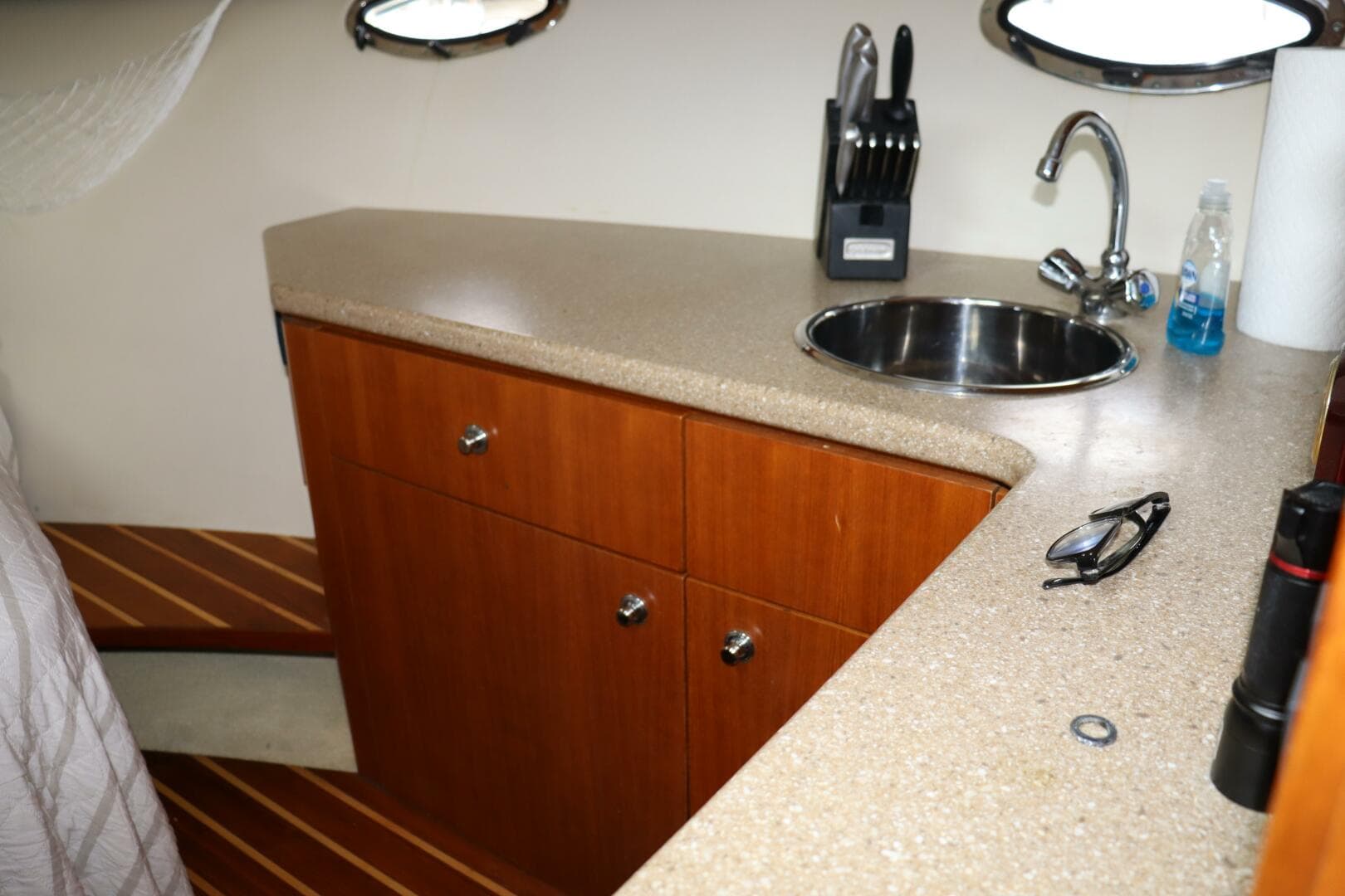 2012 Tiara Yachts 3100 Coronet