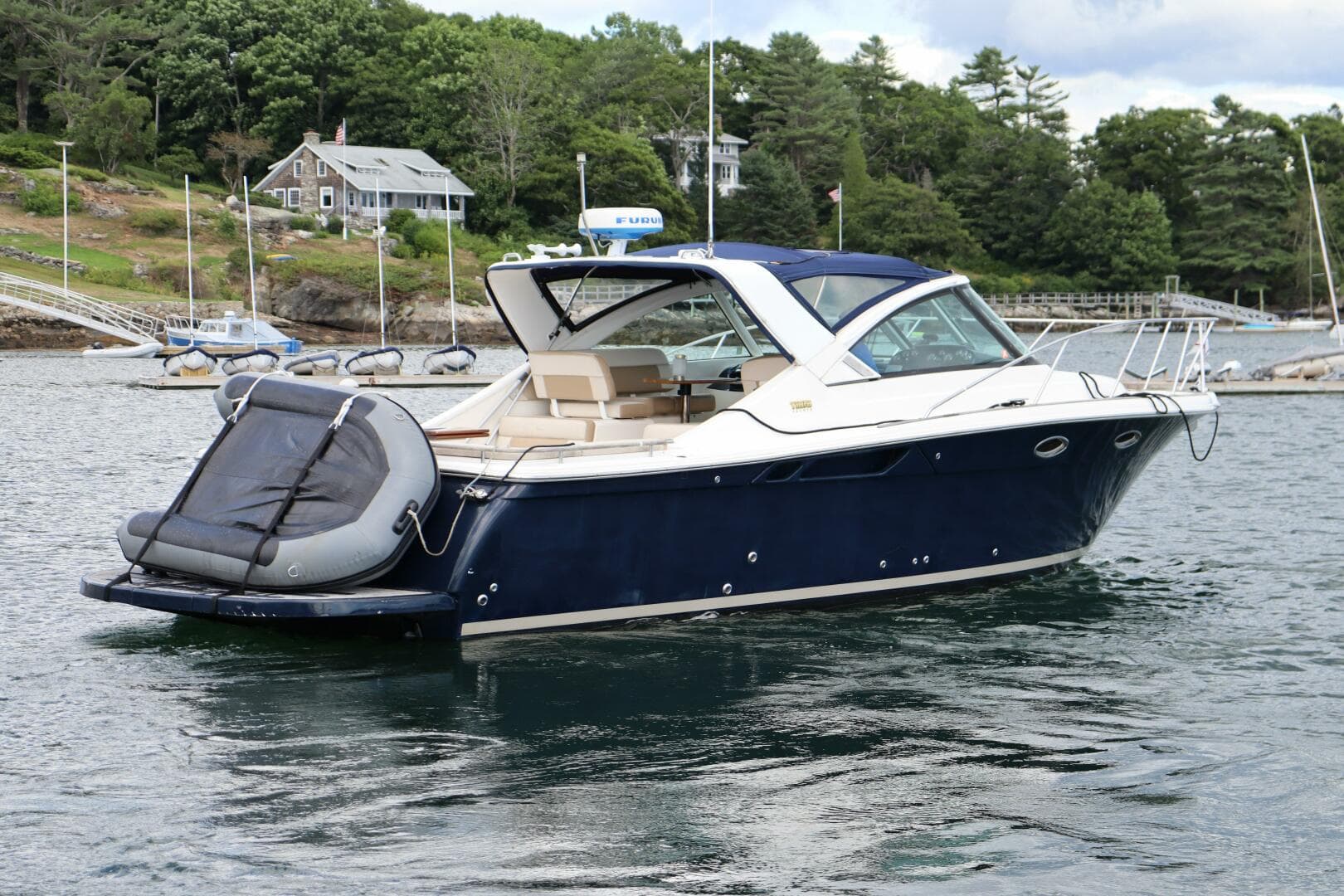 2012 Tiara Yachts 3100 Coronet