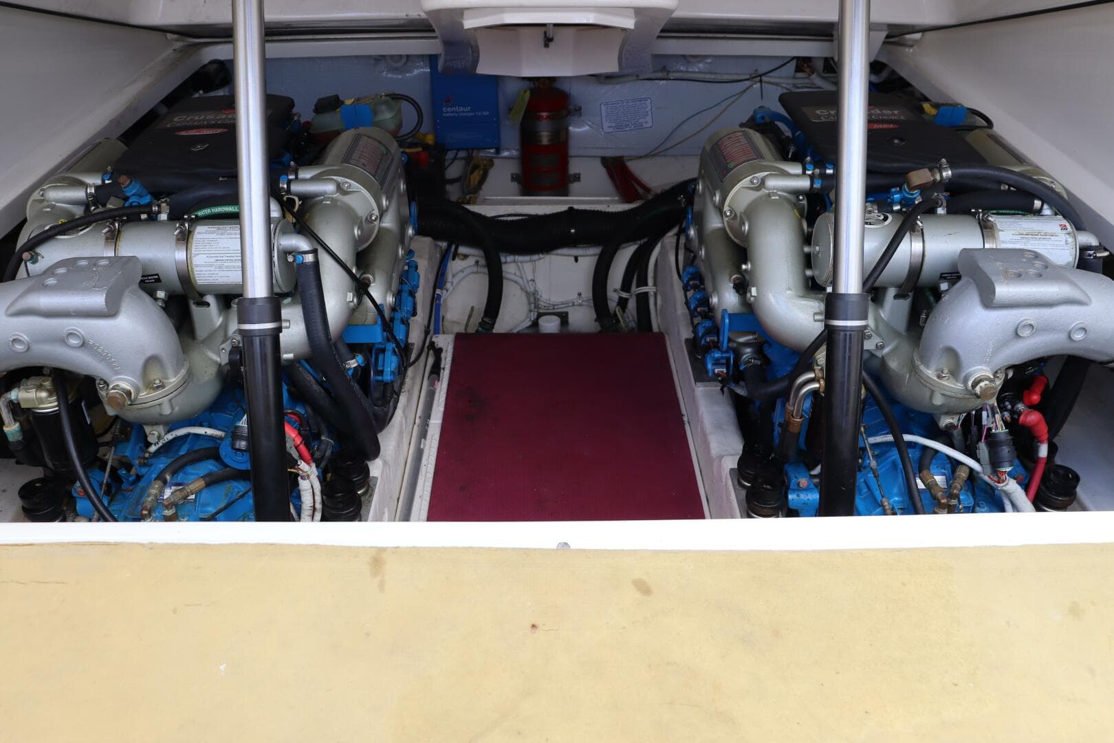 2012 Tiara Yachts 3100 Coronet