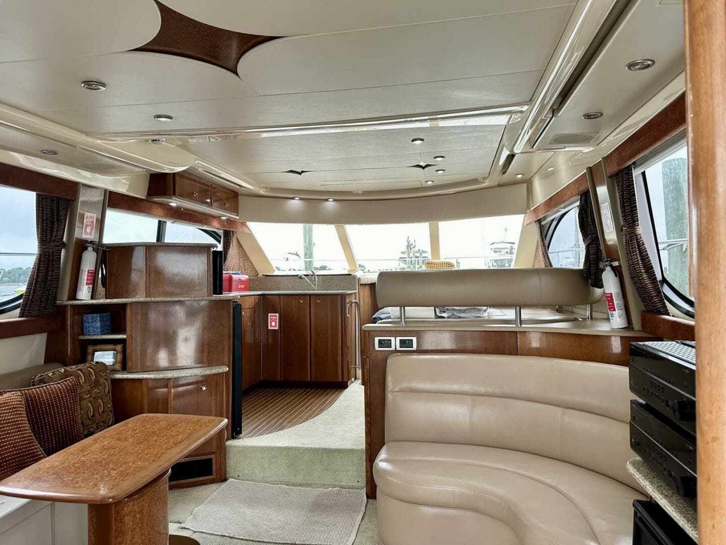 2007 Meridian 411 Sedan