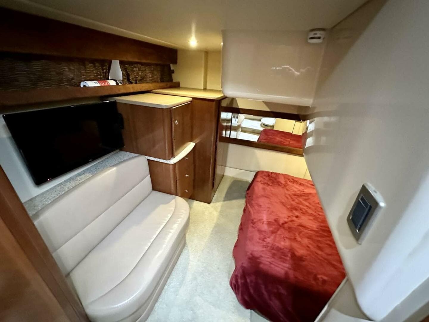 2007 Meridian 411 Sedan