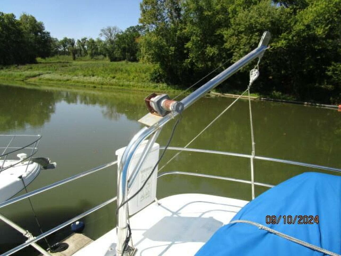 49' DeFever tender davit