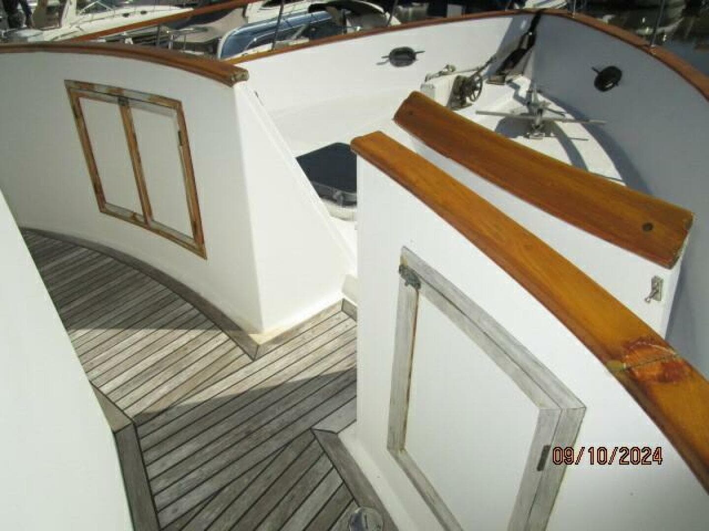 49' DeFever Portuguese Bridge1