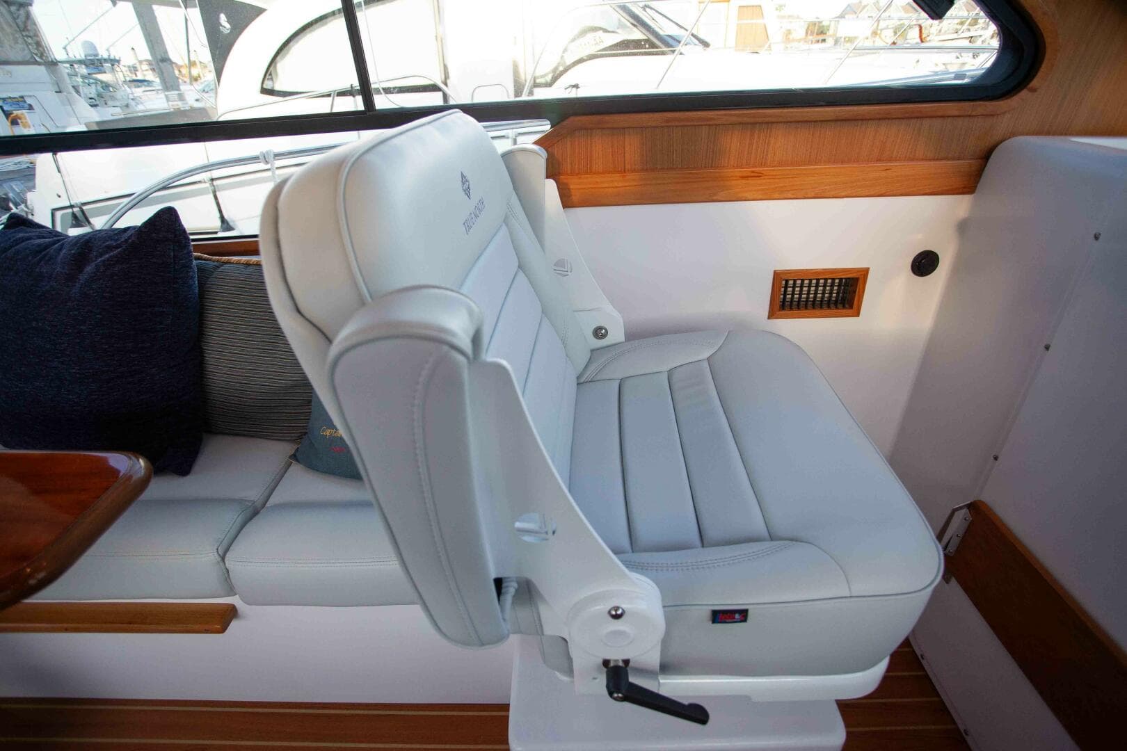 2024 True North Outboard Express