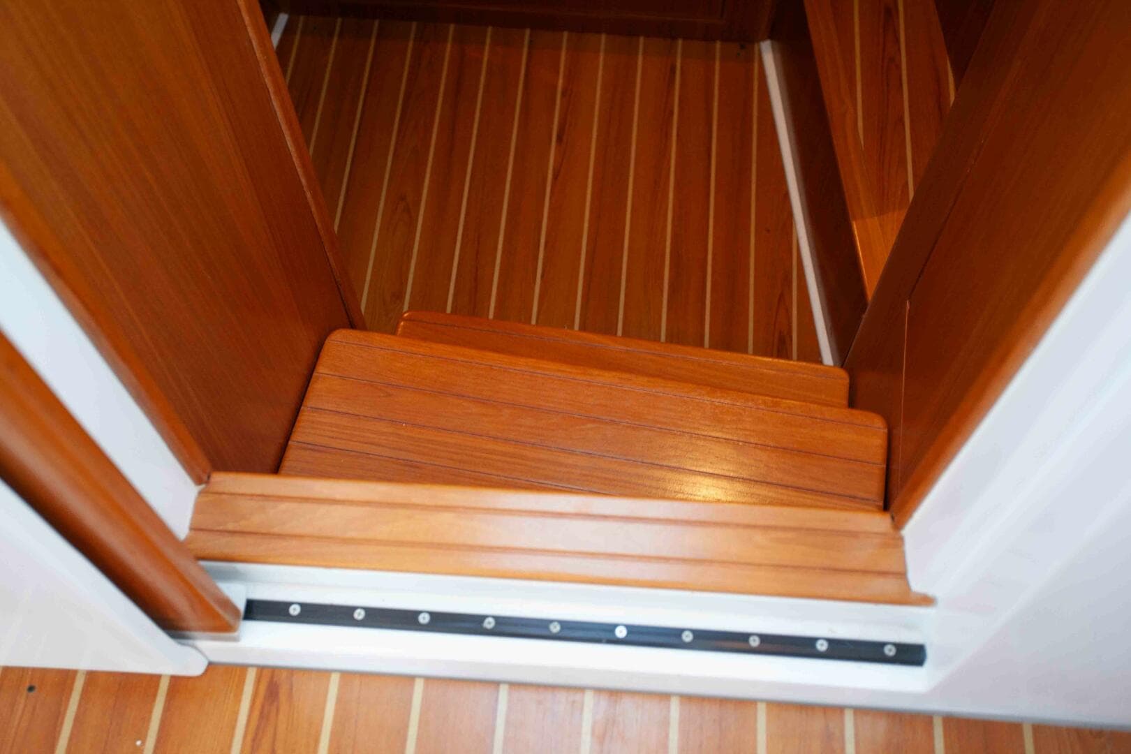 2024 True North Outboard Express