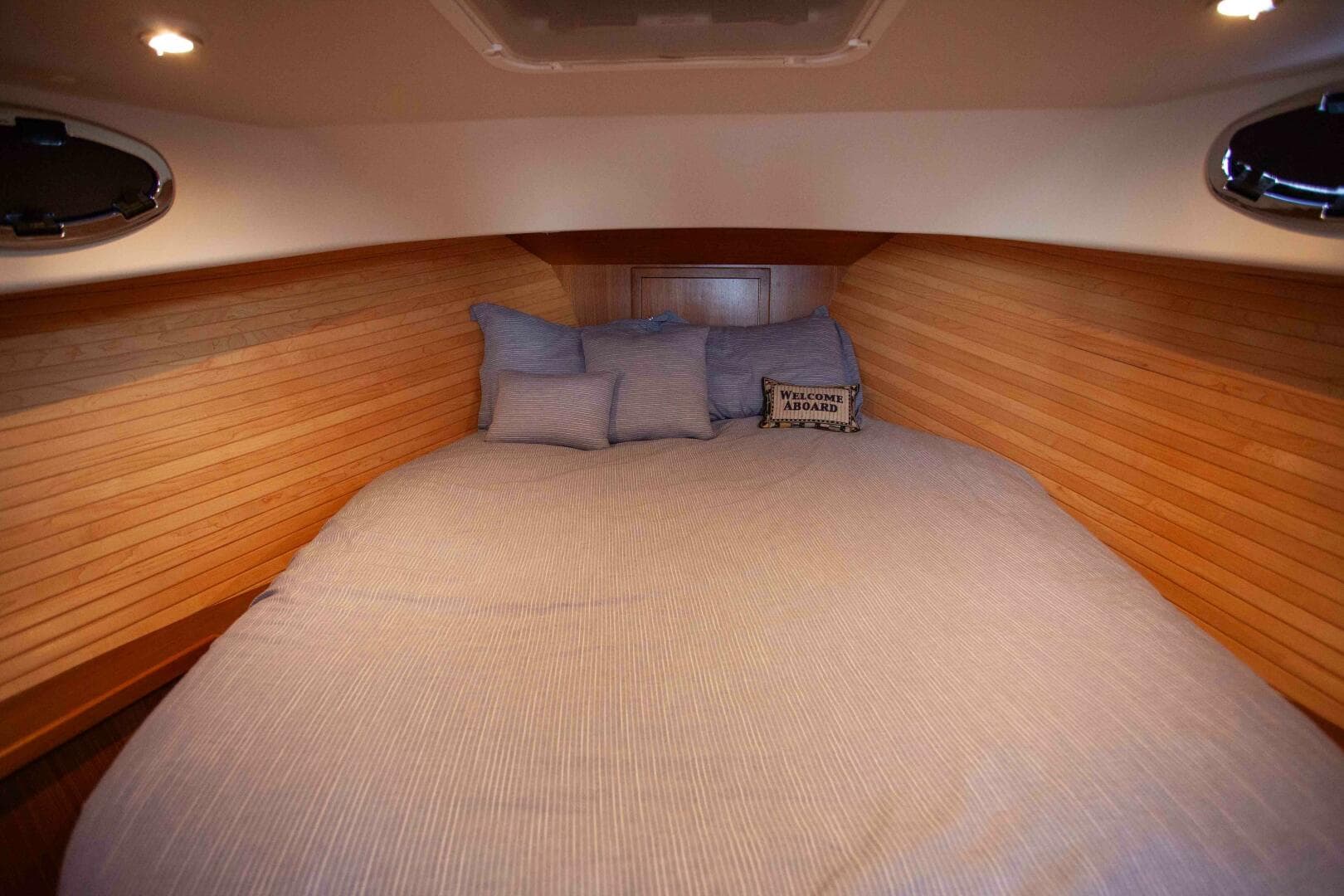 2024 True North Outboard Express