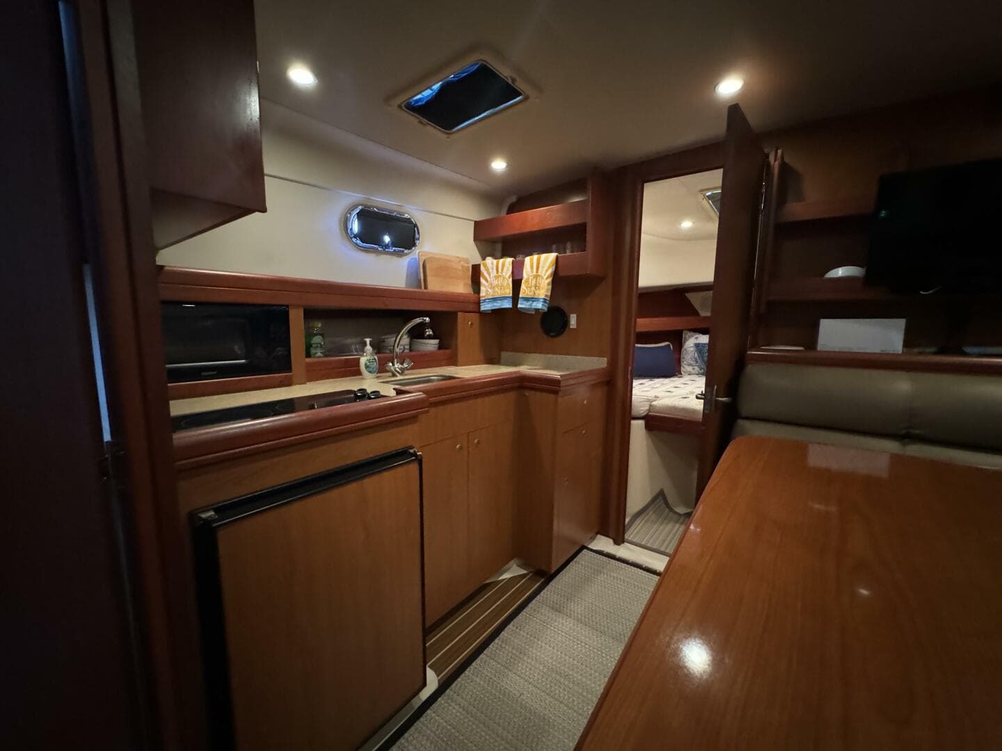 2008 Mainship 34 Pilot Hardtop