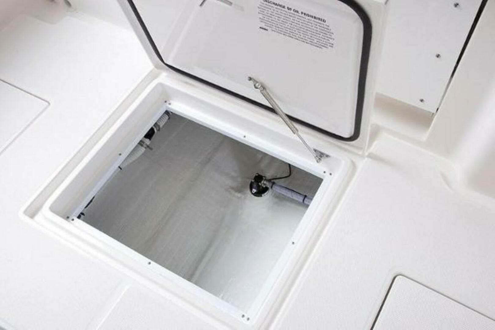 2025 Edgewater 262CC