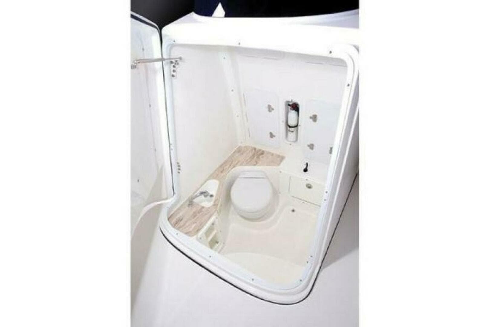 2025 Edgewater 262CC