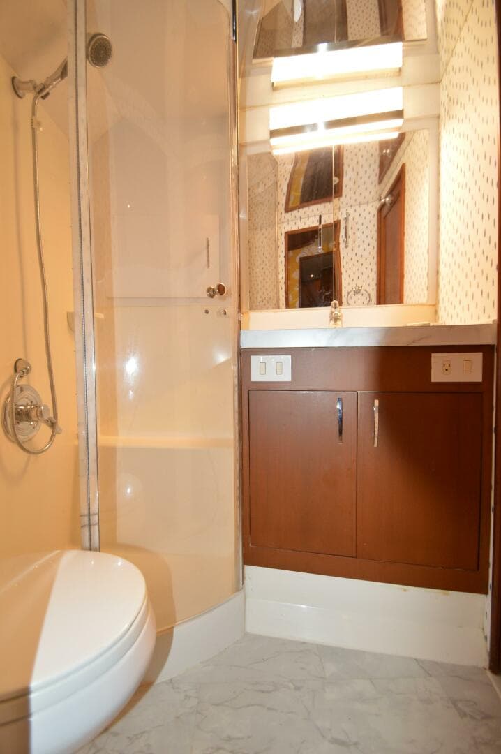 1995 Ocean 48 Cockpit Motor Yacht