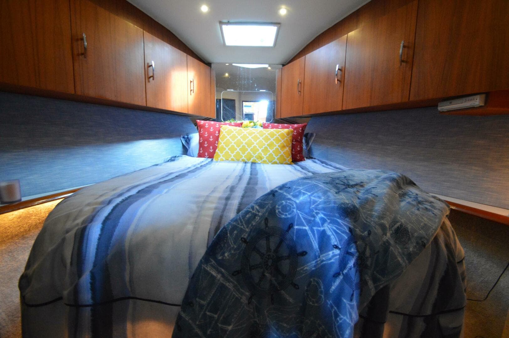 1995 Ocean 48 Cockpit Motor Yacht