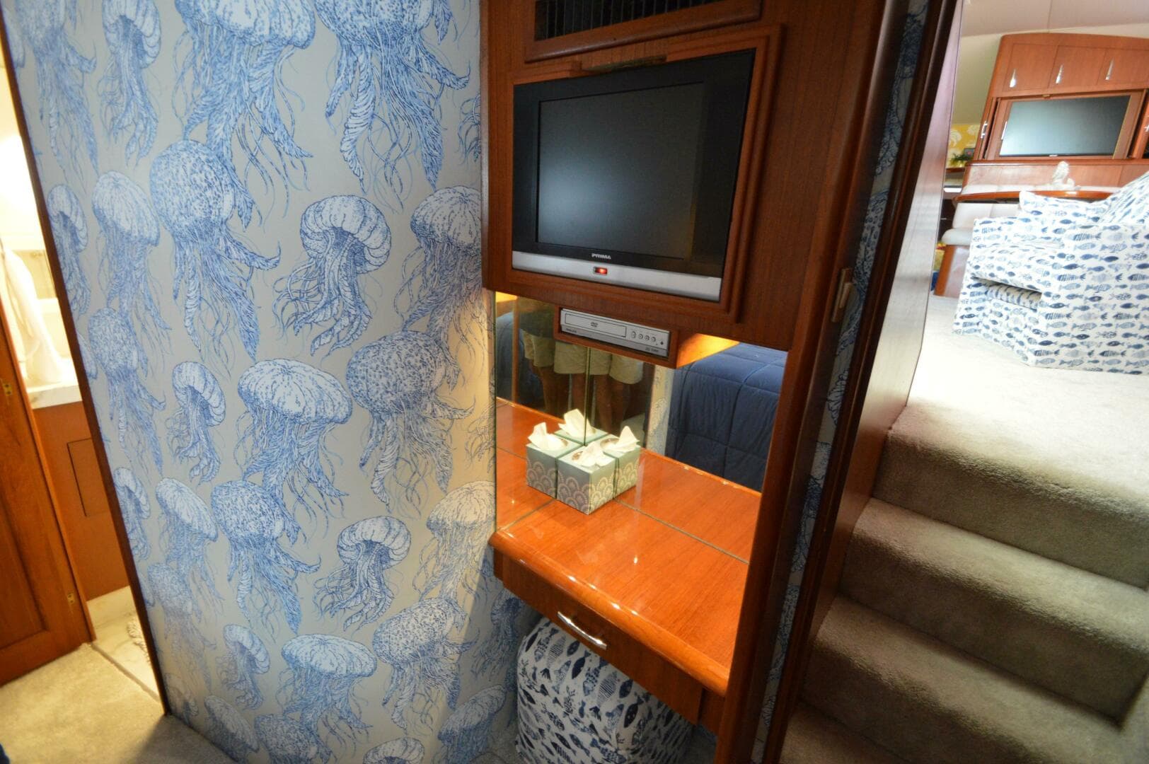 1995 Ocean 48 Cockpit Motor Yacht