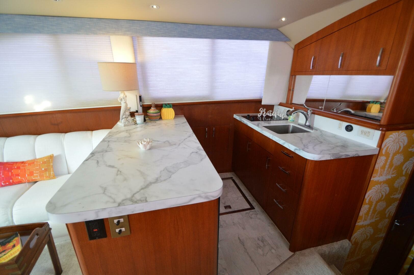 1995 Ocean 48 Cockpit Motor Yacht