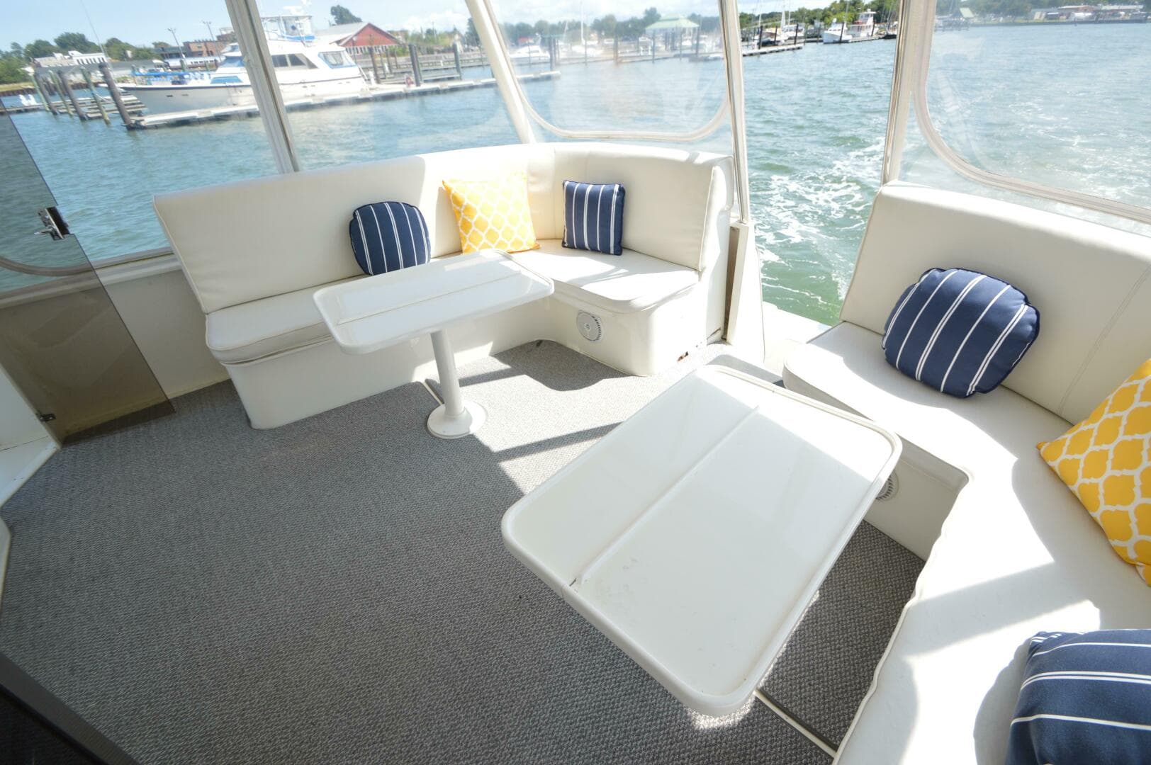 1995 Ocean 48 Cockpit Motor Yacht