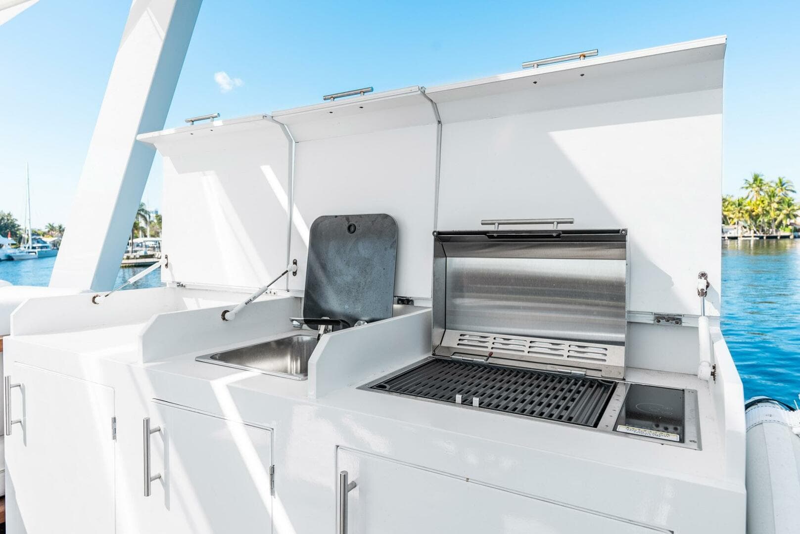 2023 Reina Boats 44DR