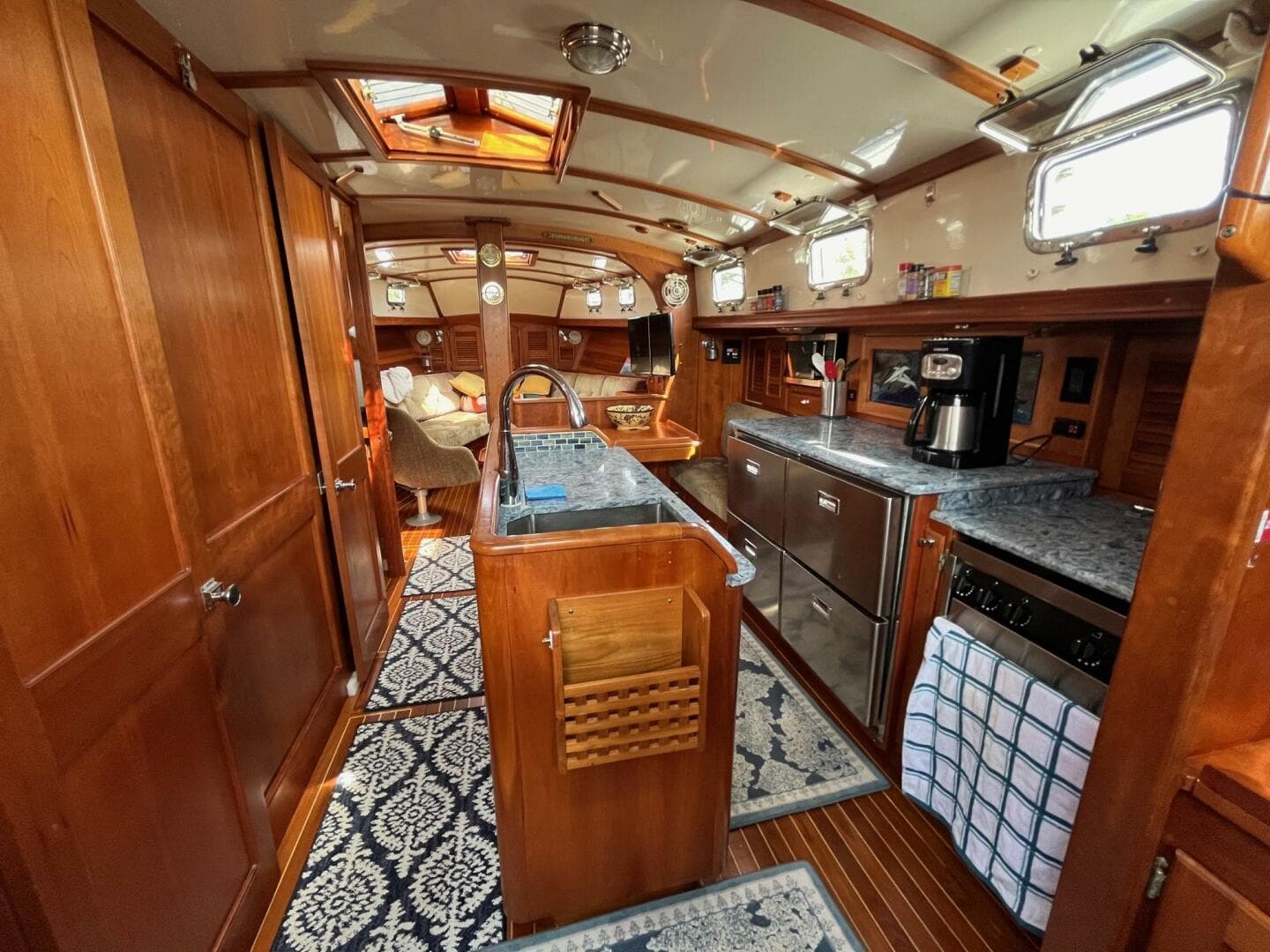 1996 Gozzard Aft Cockpit