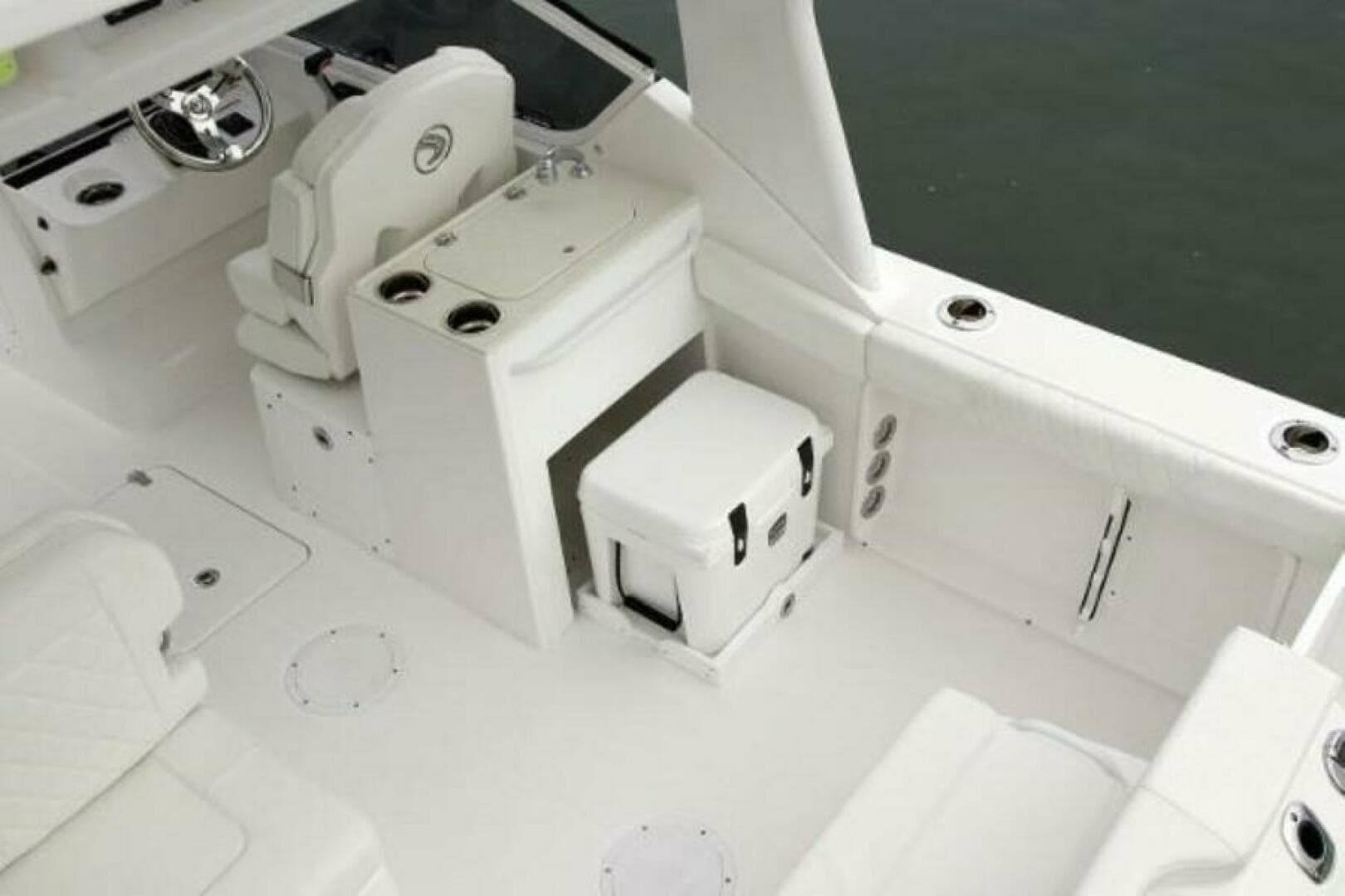 2025 Edgewater 230CX