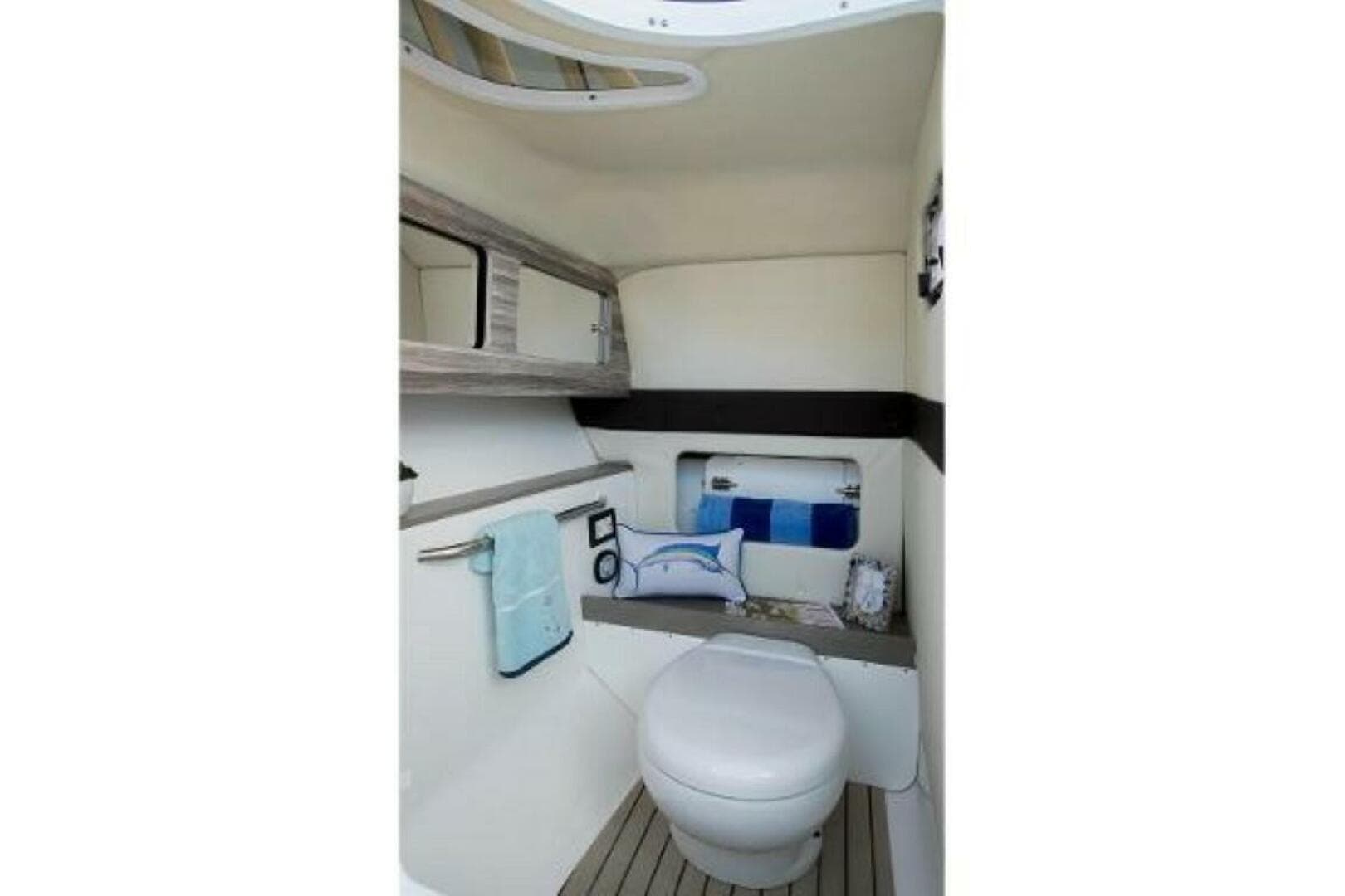 2025 Edgewater 248CX