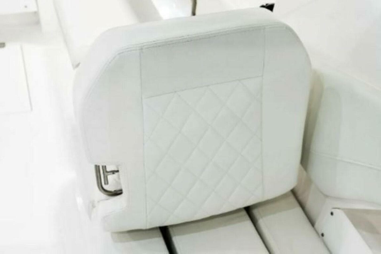 2025 Edgewater 262CX