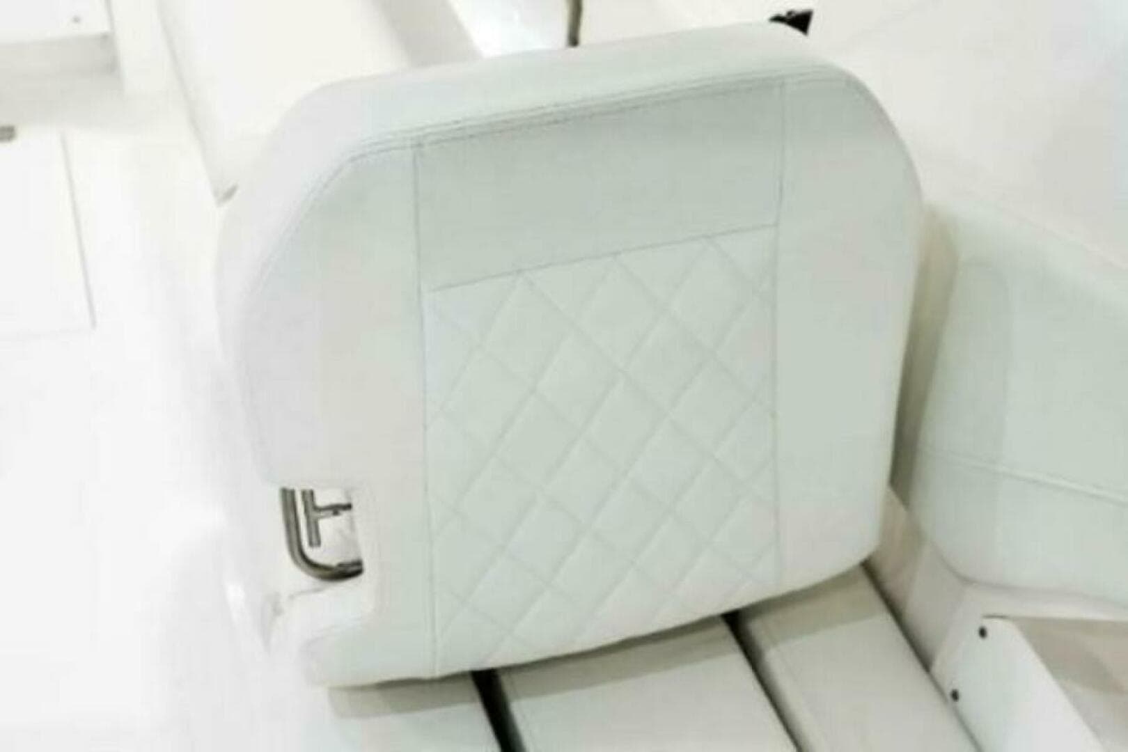 2025 Edgewater 262CX