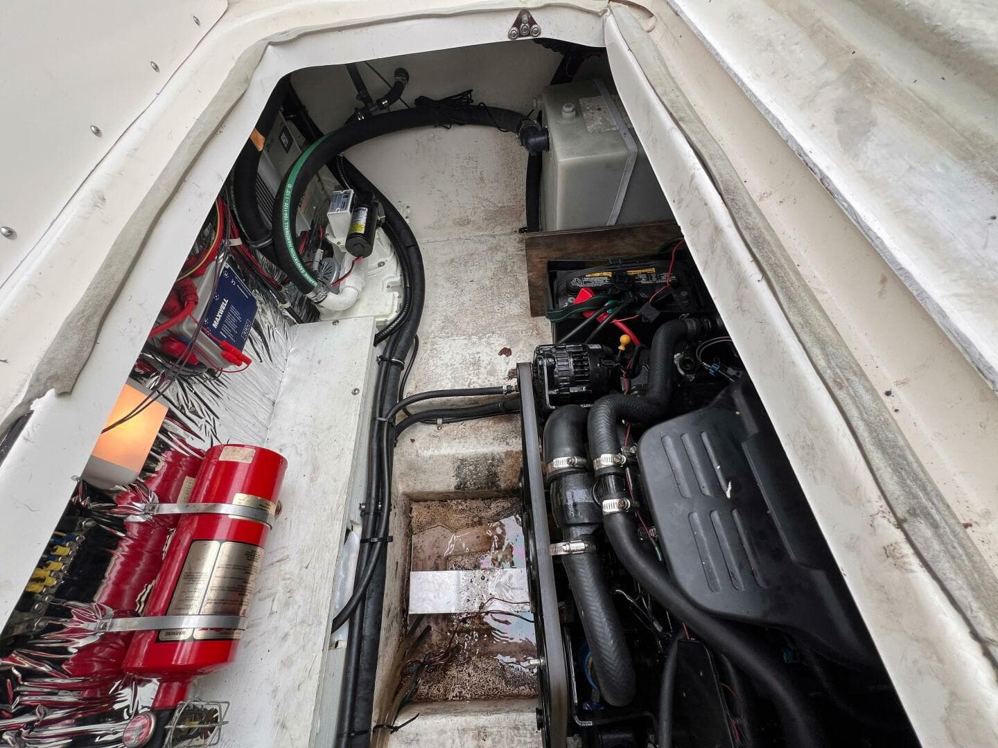 2007 Larson Cabrio 274