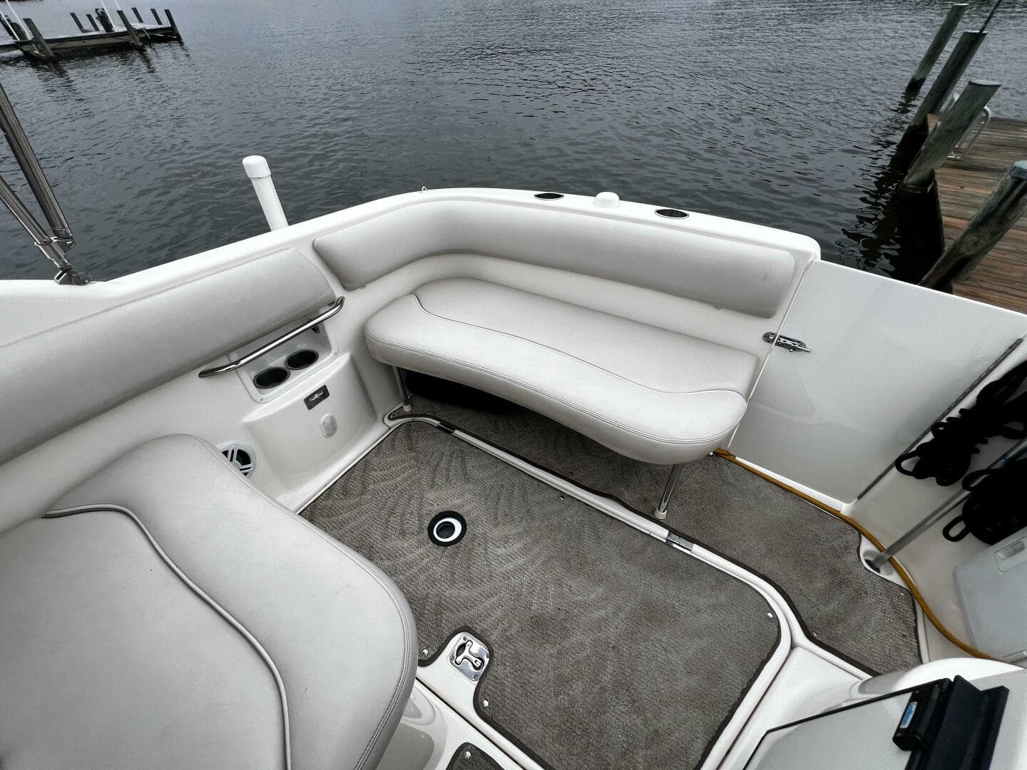 2007 Larson Cabrio 274