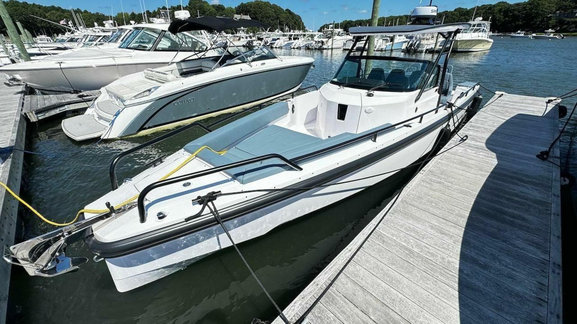 2022 Axopar 28 T-Top