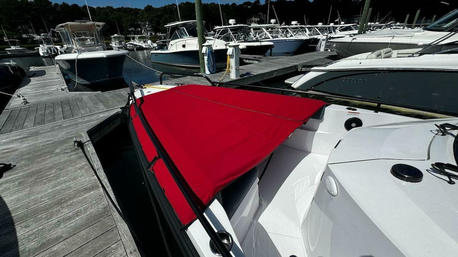 2022 Axopar 28 T-Top