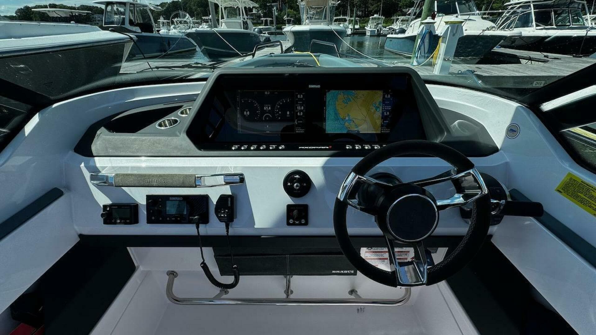 2022 Axopar 28 T-Top