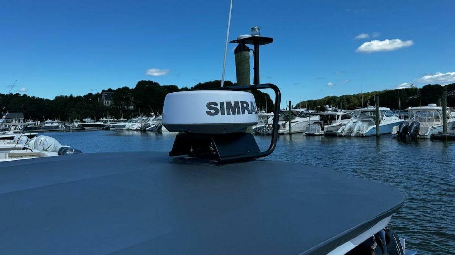 2022 Axopar 28 T-Top