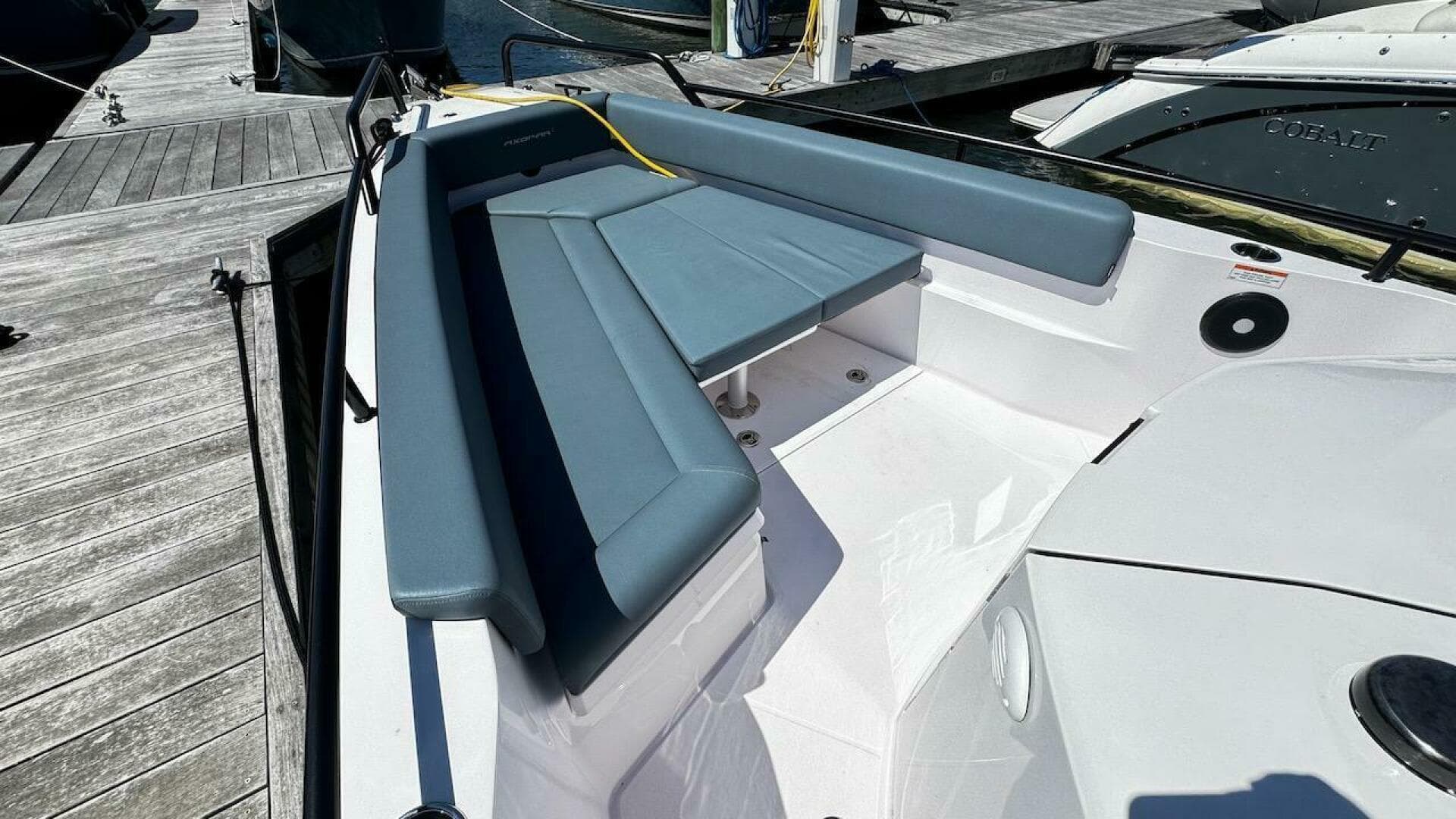 2022 Axopar 28 T-Top