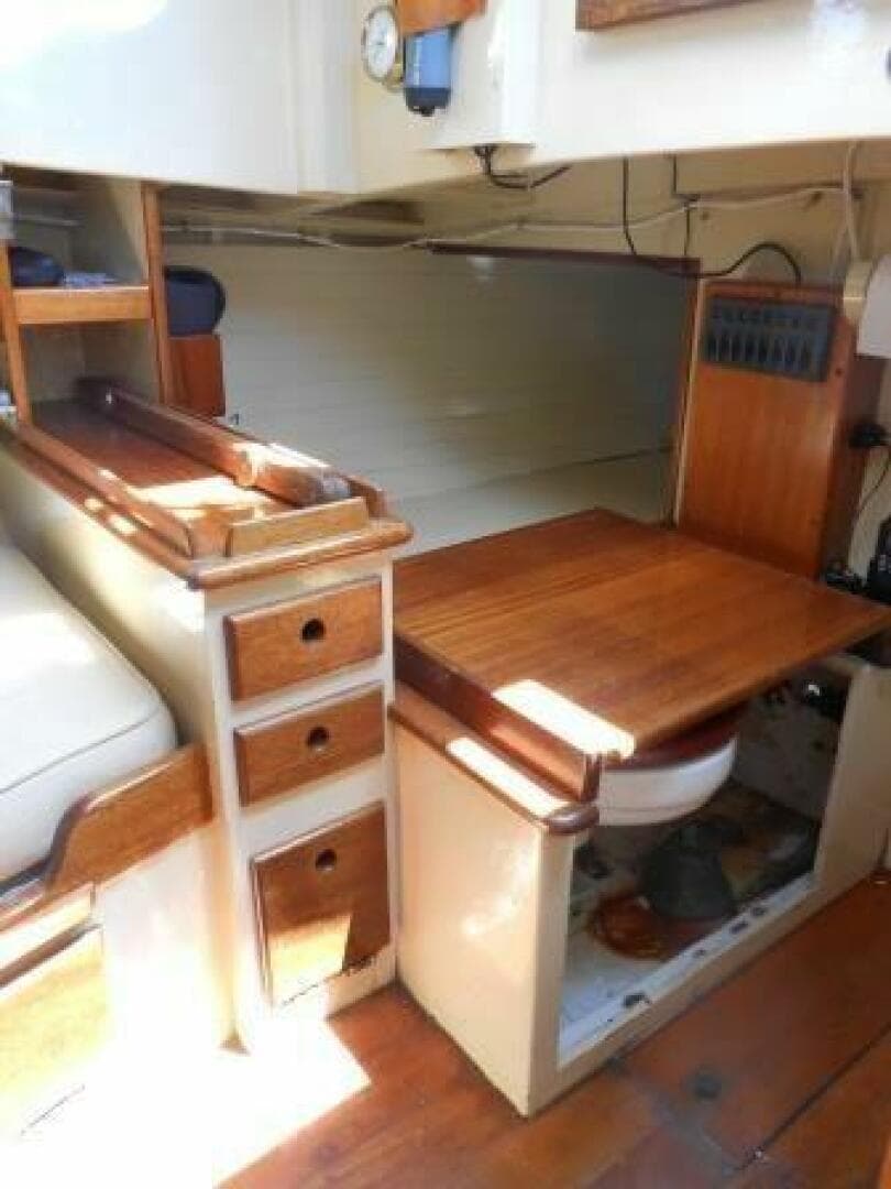Starboard aft cabin 