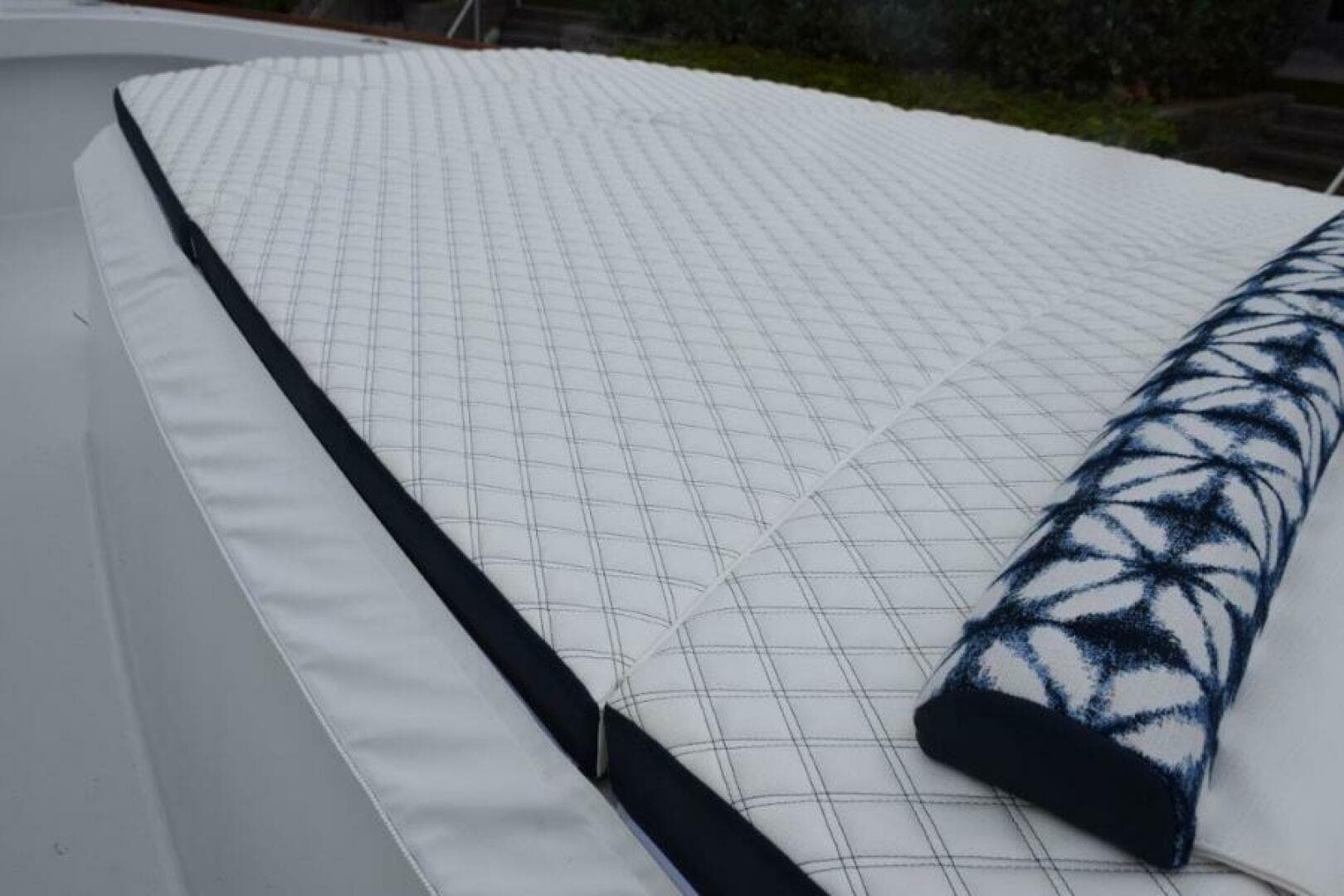 Forward Sunlounge With Pillow Cushion