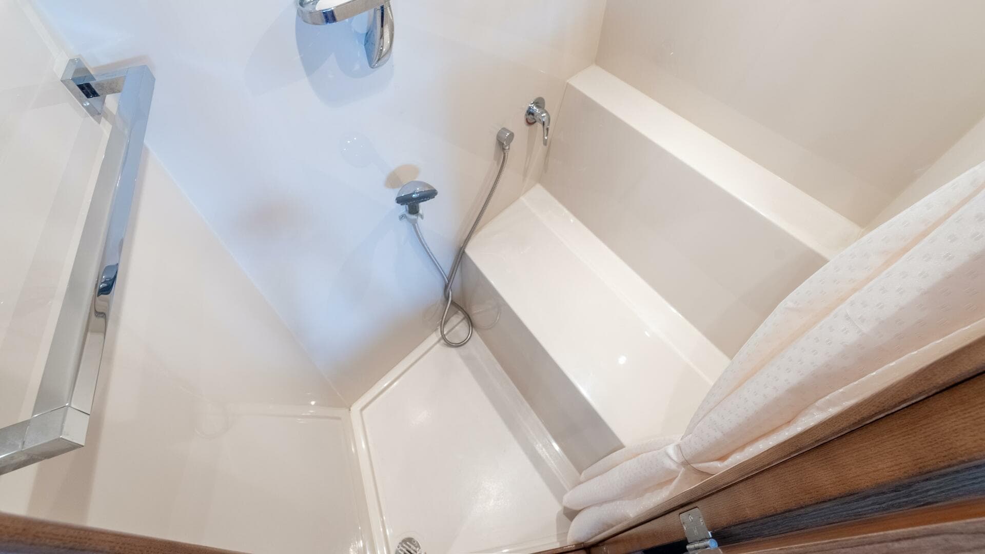 2013 Cruisers 48 Cantius