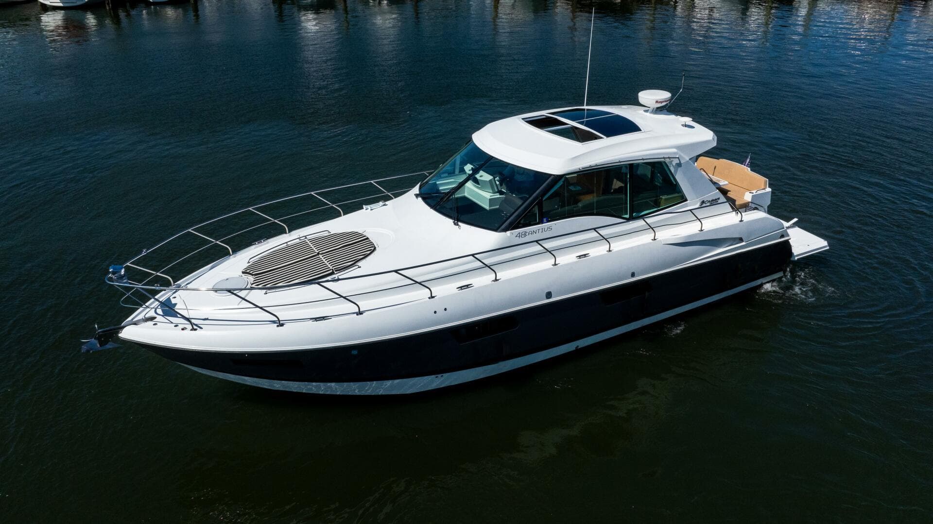 2013 Cruisers 48 Cantius