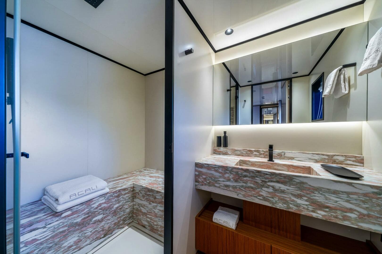 2024 Wider Yachts WiderCat 92