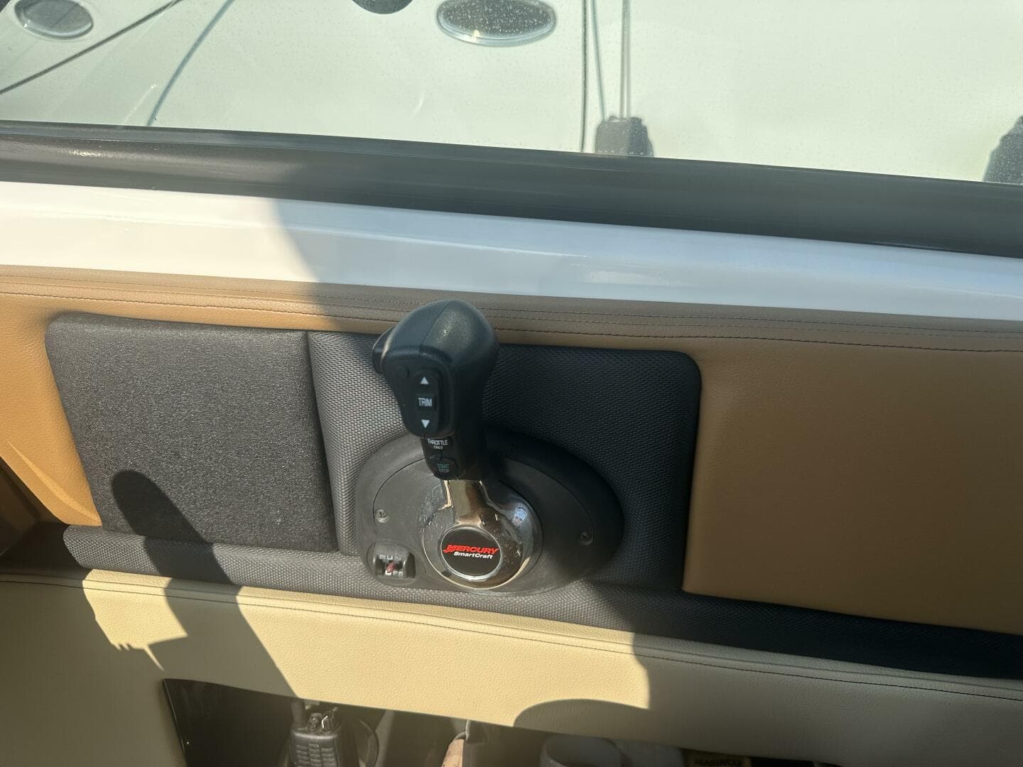 2014 Sea Ray 270 SLX