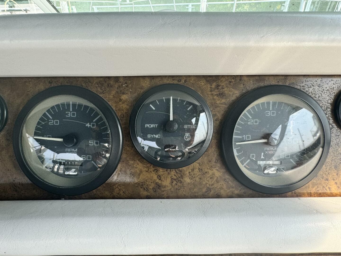 1995 Sea Ray Express Cruiser