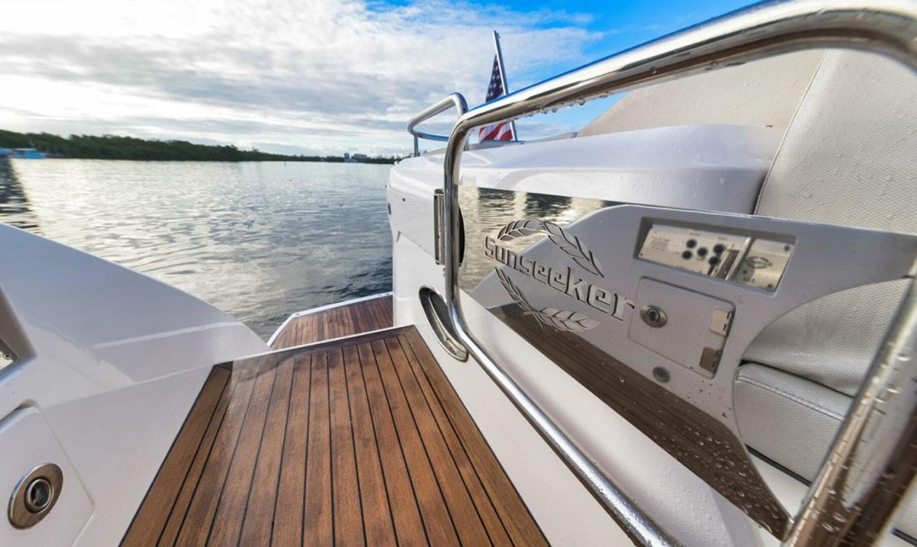 2017 Sunseeker Predator