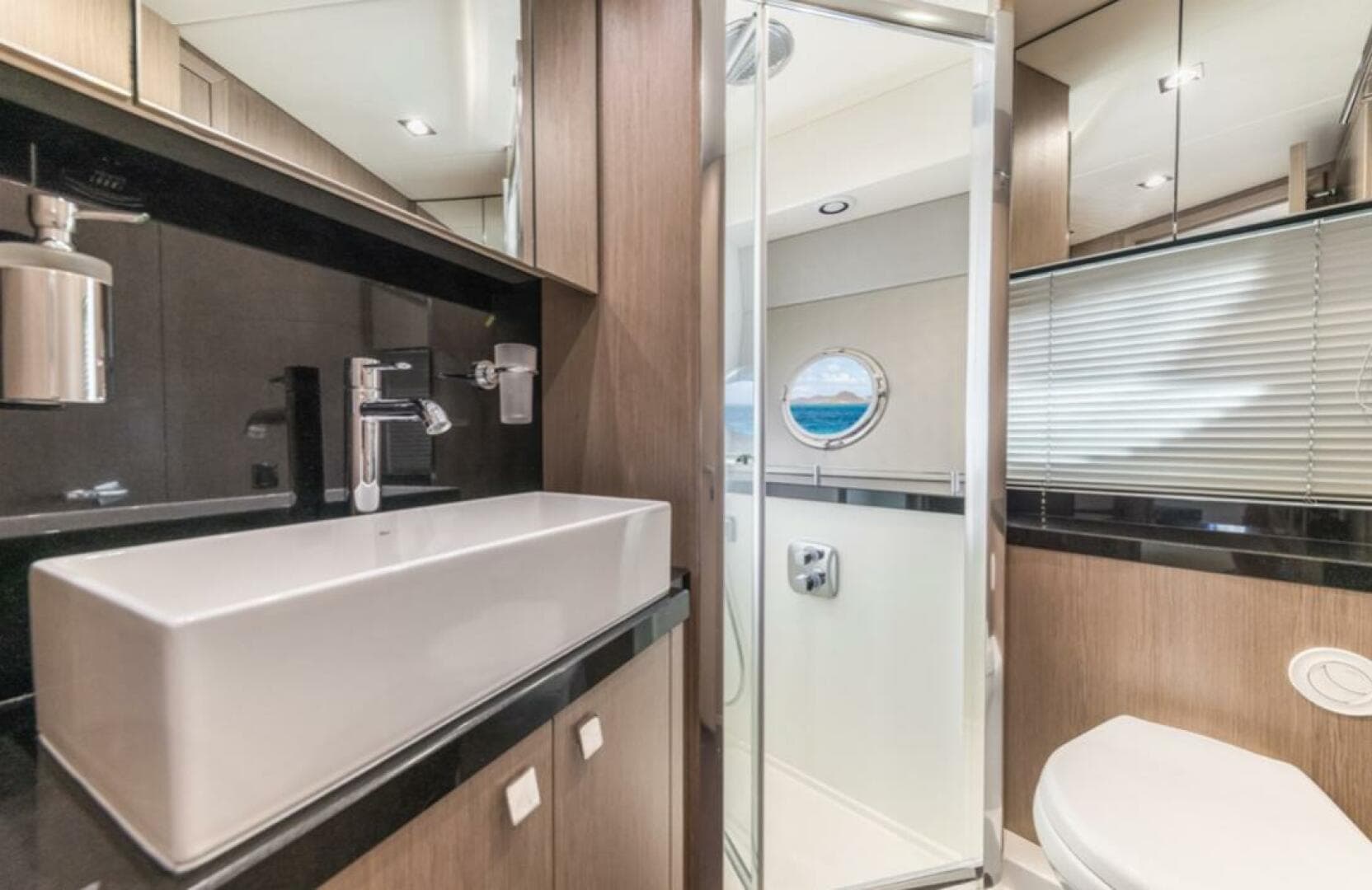 2017 Sunseeker Predator