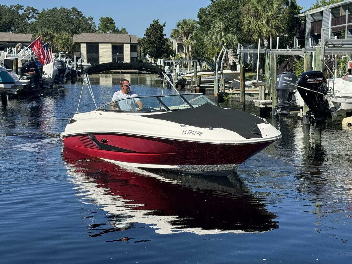 2013 Sea Ray 240 Sundeck