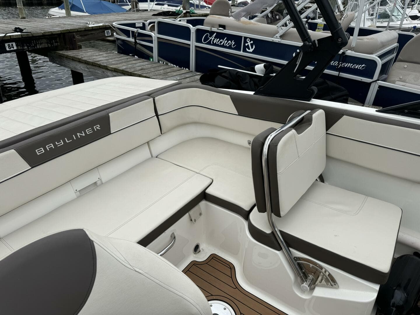 2018 Bayliner VR5 Bowrider OB