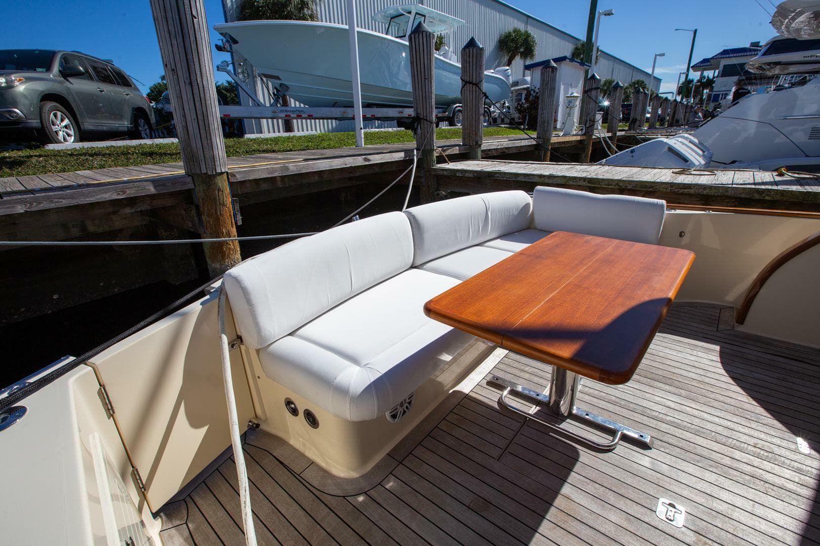 2017 Palm Beach Motor Yachts PB42