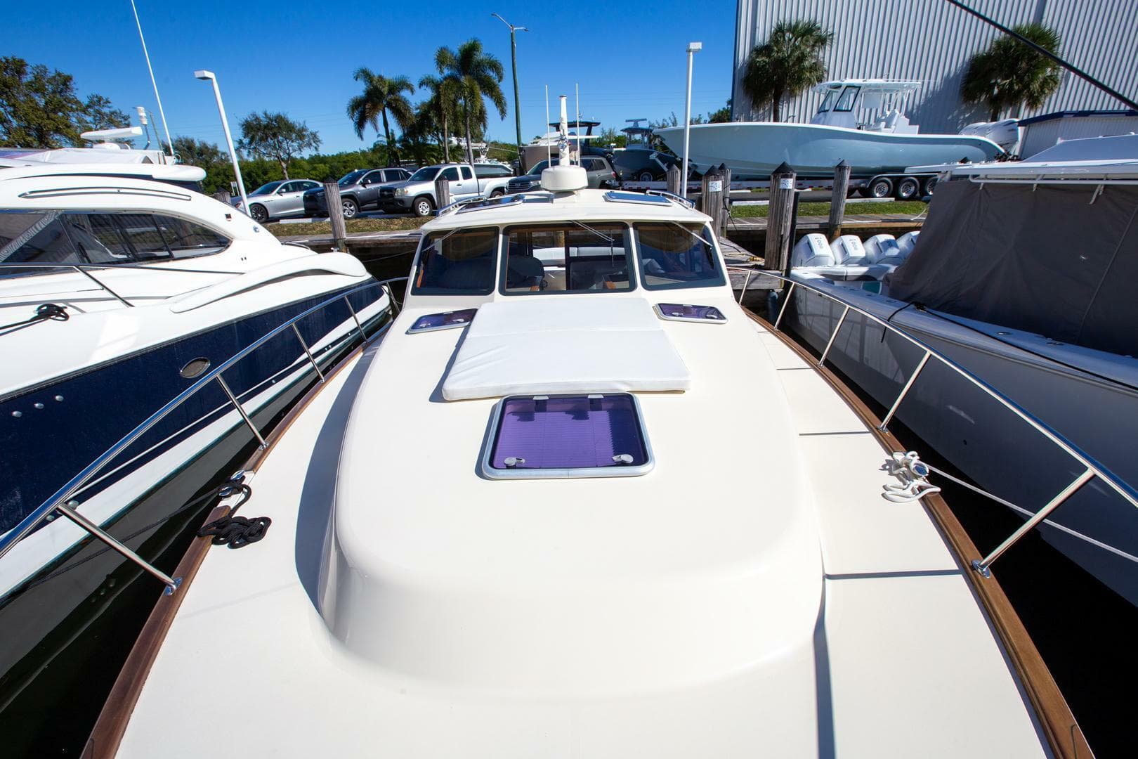 2017 Palm Beach Motor Yachts PB42