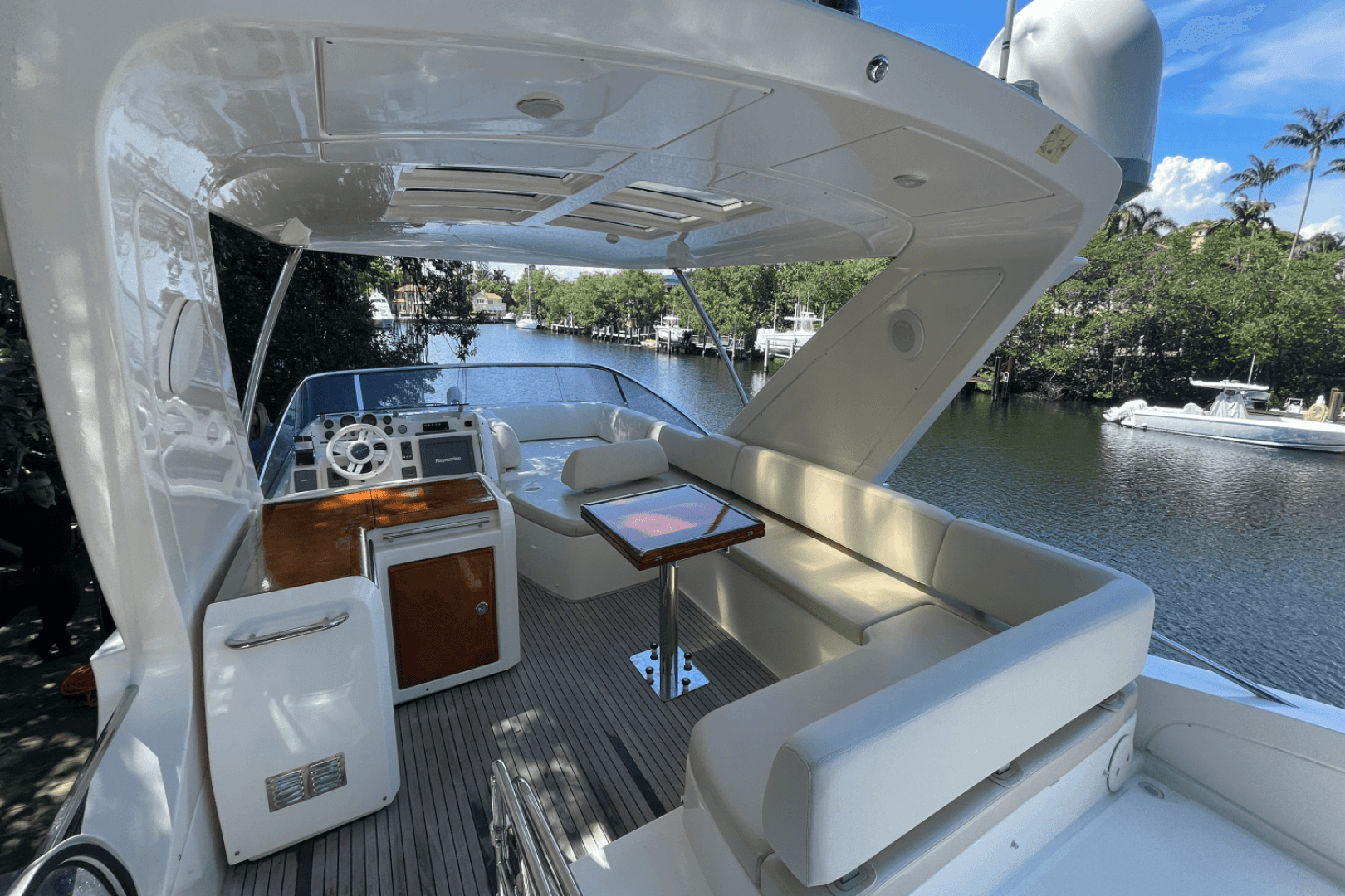 2012 Azimut 58 FLY