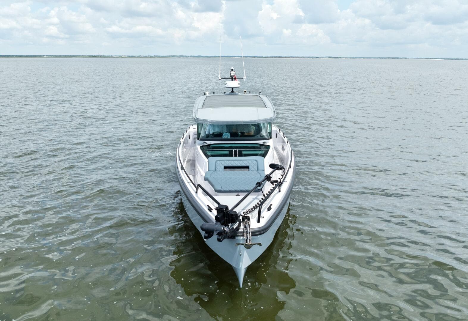 2023 Axopar 37XC Cross Cabin